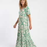 Lucie | Vestido midi com flores, mangas curtas e decote em V